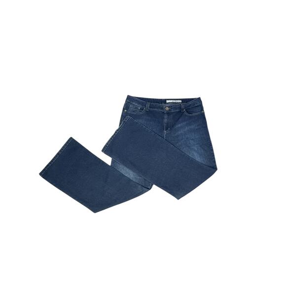 DKNY SOHO Dark Wash Straight Leg Jeans - Size 16 - Picture 3 of 6